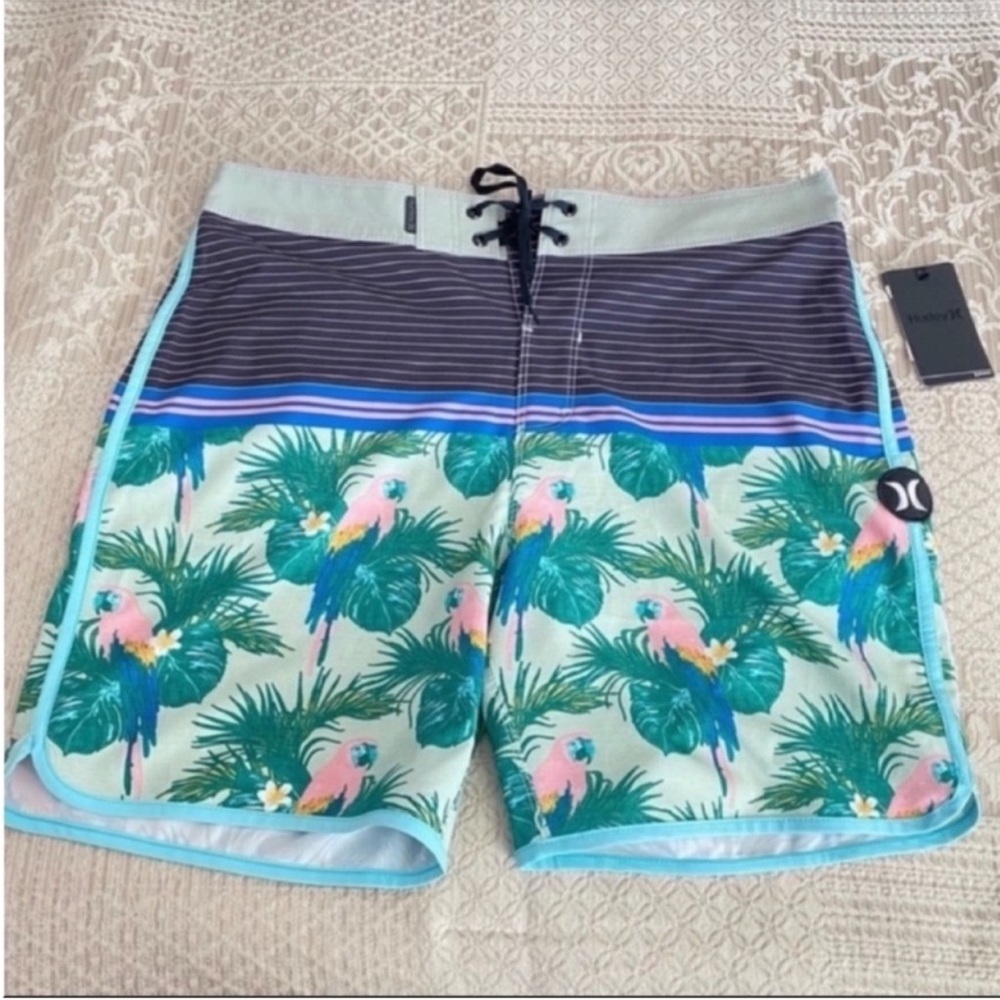 Men’s Blue Hurley Tropical Print Swim Trunks Size 33